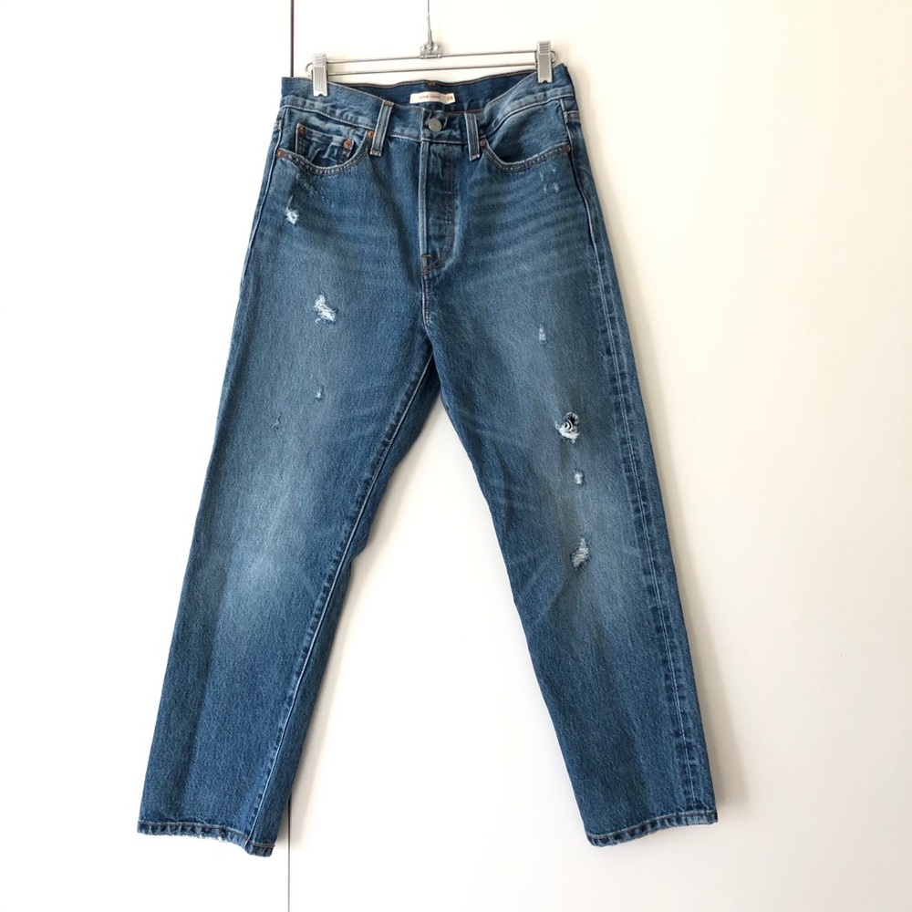 Levi’s Wedgie Straight High Rise Crop Skinny Jeans